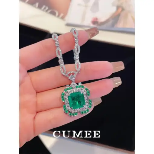 CUMEE. Retro Luxury Design Musa Green Synthetic Princess Square Pendant Necklace Silver Plated Gold